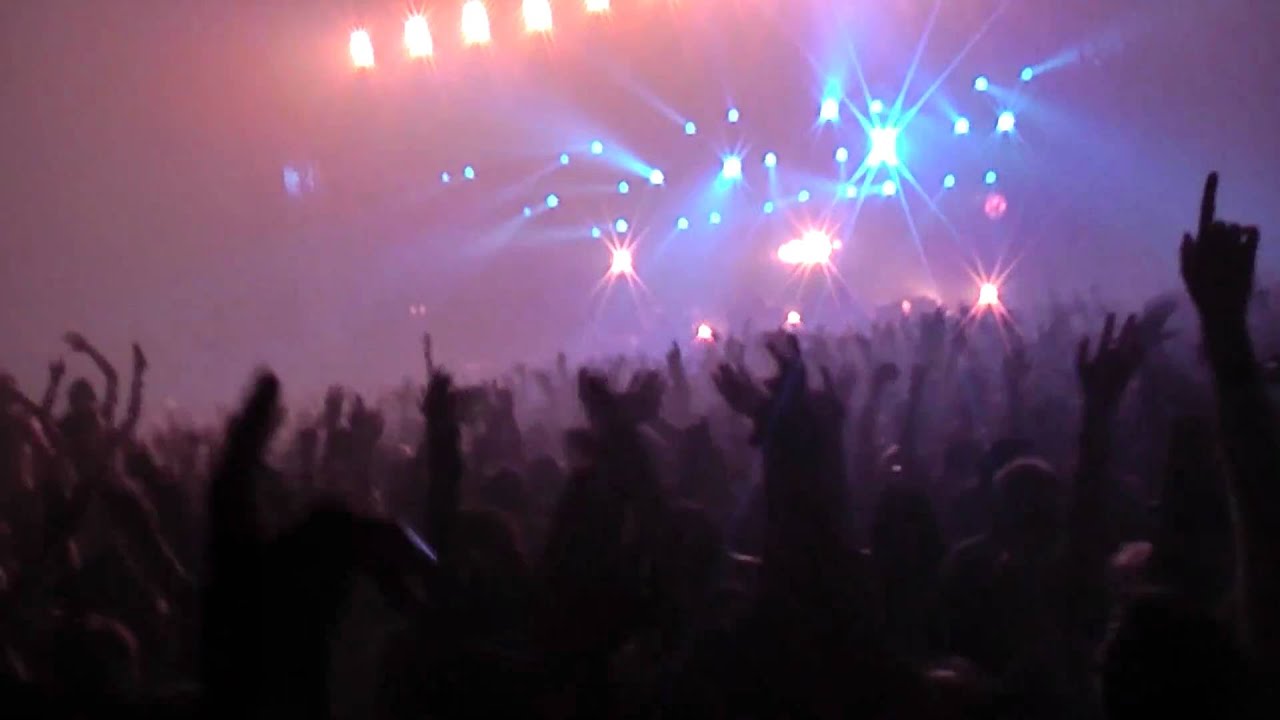 Prodigy Live Athens 17-9-2010 Out Of Space HD