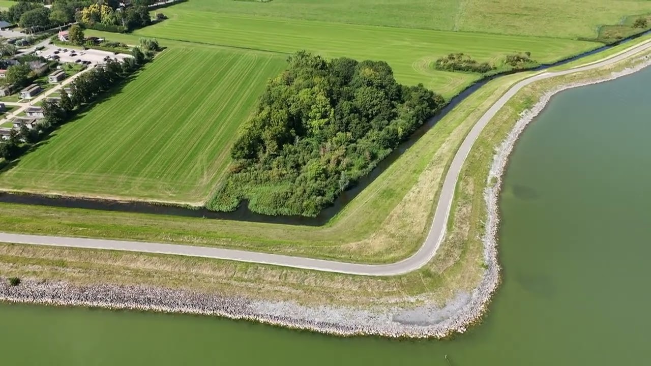 Dutch Dike Landscape - Schellinkhout / Hoorn / West-Friesland (DJI Mini 4 PRO 4K 60fps)