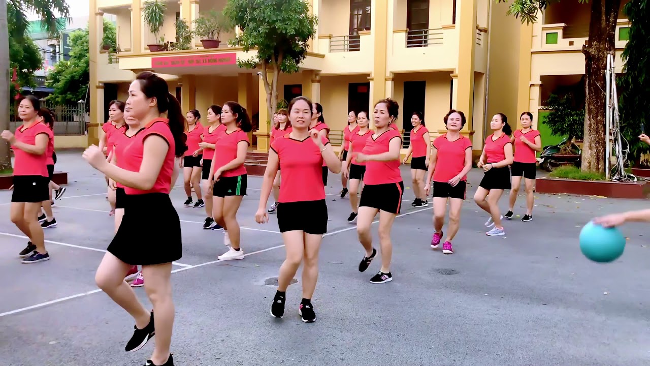 Nhảy Khiêu Vũ Tập Thể - Vũ Điệu Tây Bắc - Bà Anh Vlogs Hoàng Xá Thanh Thủy Phú Thọ