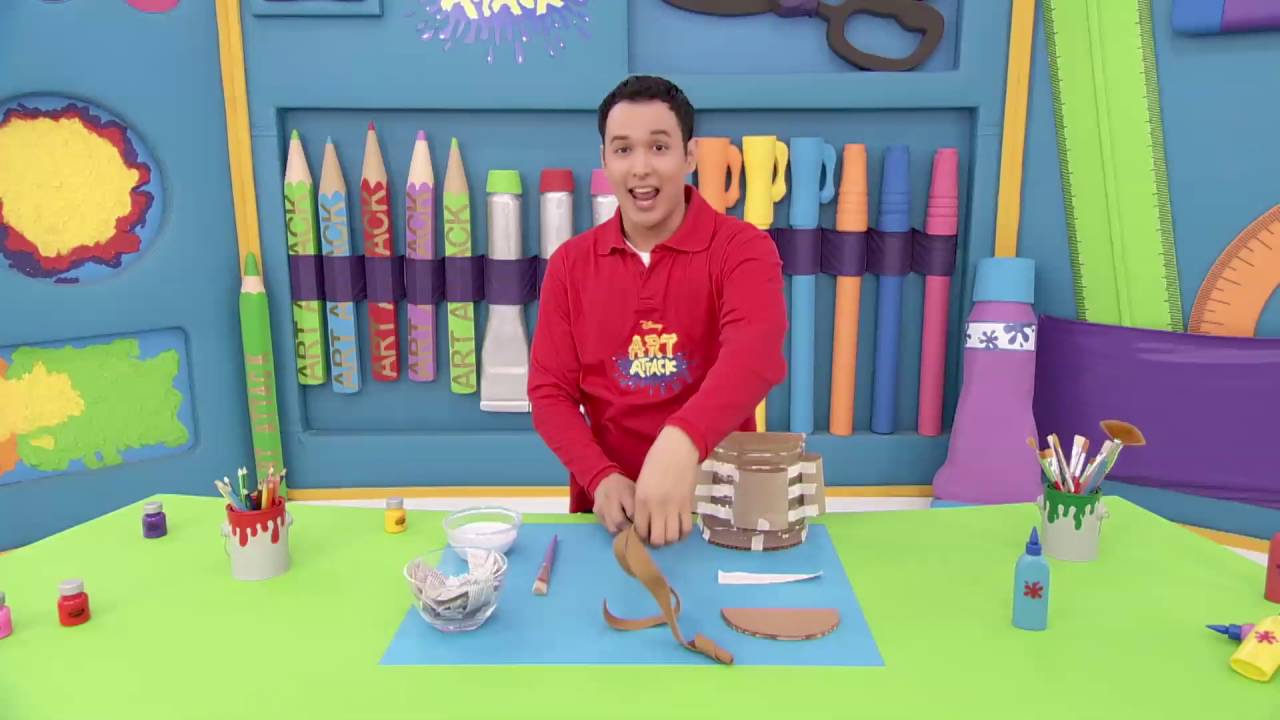 Art Attack | Explorer Bag - Disney Channel Asia