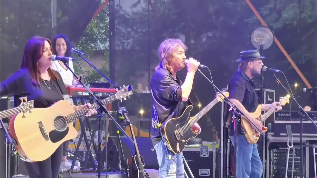 Chris Norman - Lay Back in the Arms of Someone
