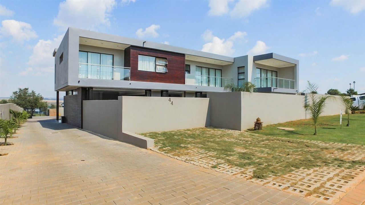 6 Bedroom House for sale in Gauteng | Centurion | Centurion East | Midstream Ridge Esta |
