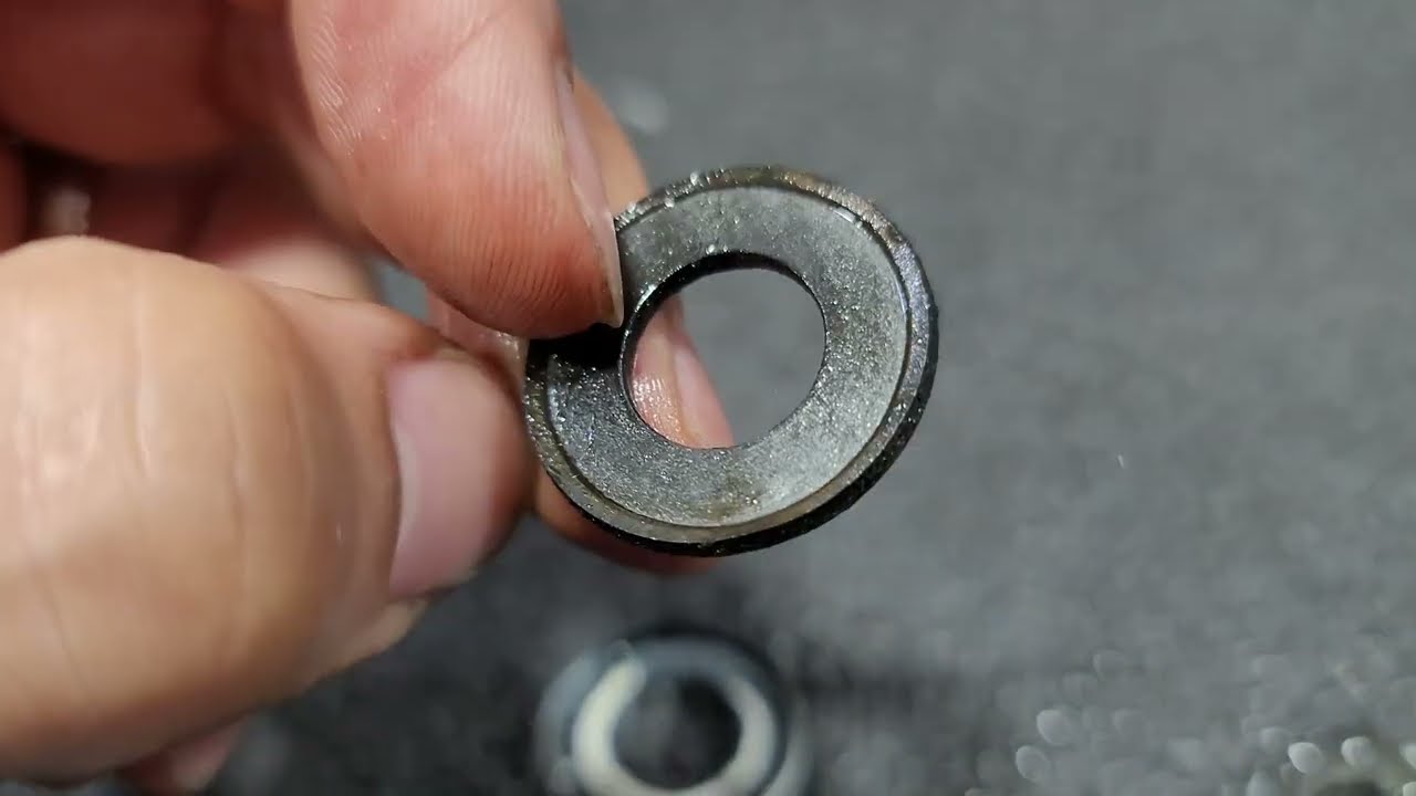 Customer states WHAT NOT TO DO WHEN CHANGING OIL! The crush washer lineup.