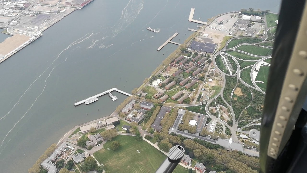 [America] Fly above upper bay, New York city