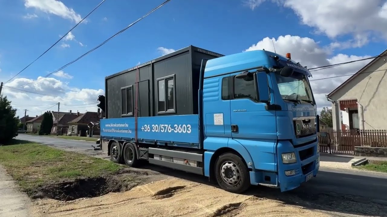 Ulmus D&iacute;szfaiskola irodakont&eacute;ner