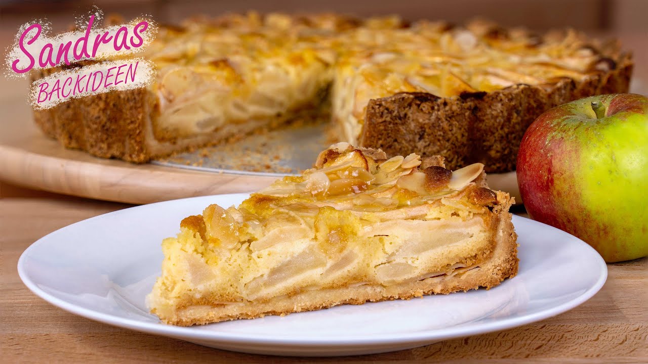 Apfelkuchen mit Marzipan und Mandeln 🍏 / leichtes Apfelkuchen Rezept