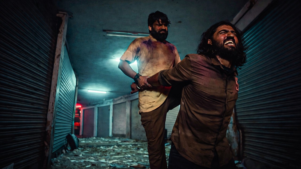 दिल की बात ज़ुबान पर | Thipparaa Meesam Romantic Proposal Scene