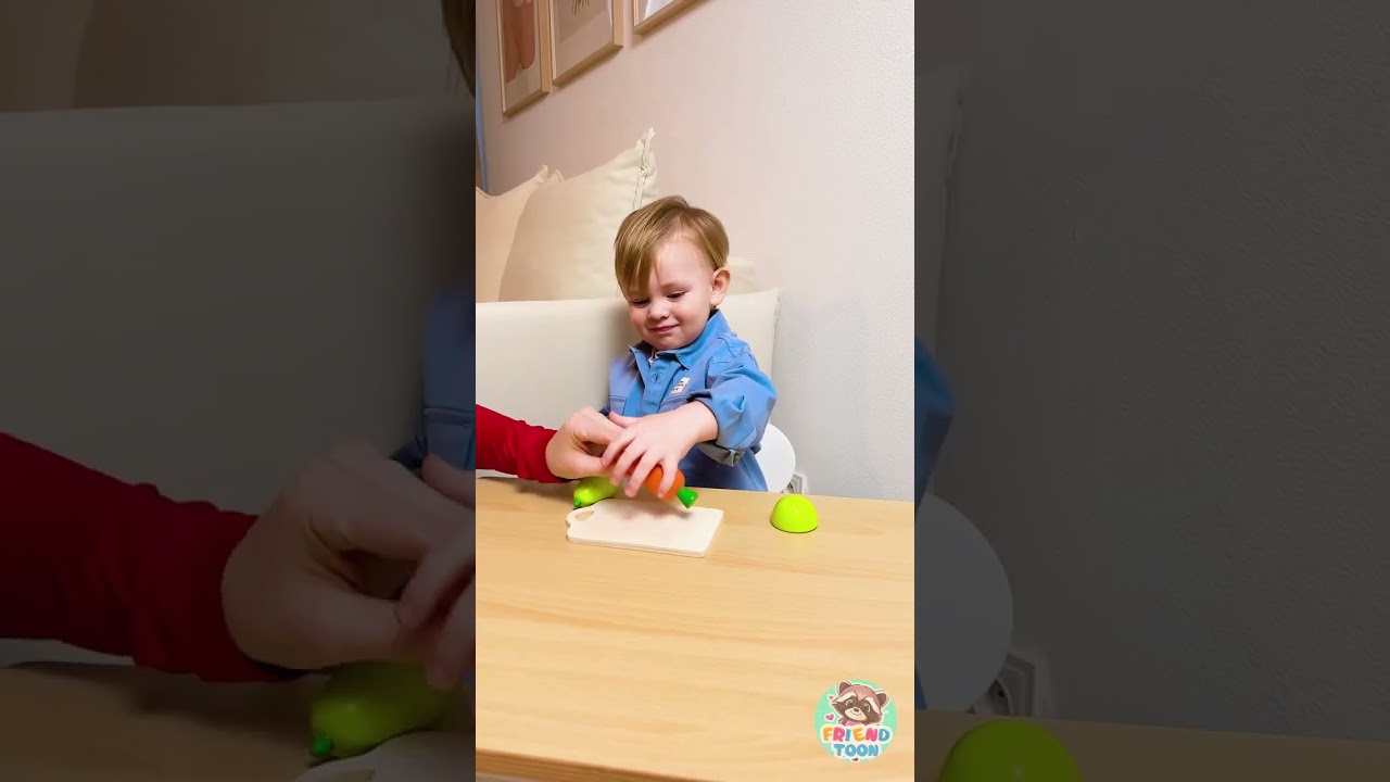 Learn Cutting Fruits Safely with Leo! 🍏🍎 #kidslearning