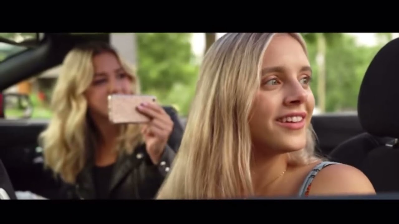 CHLOÉ LUKASIAK AS “MALLORY” IN F.R.E.D.I - ALL SCENES {2018}