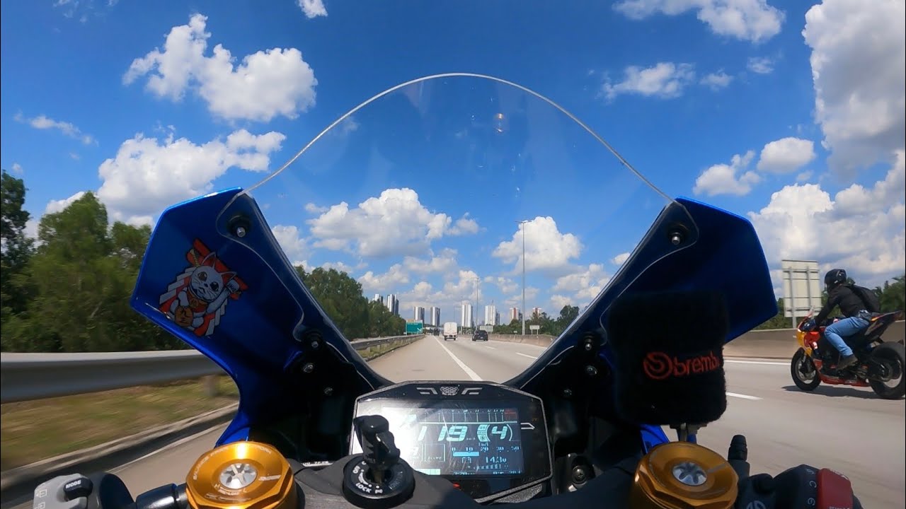 IOW POV : Fireblade SC77 & GSXR1000R L7