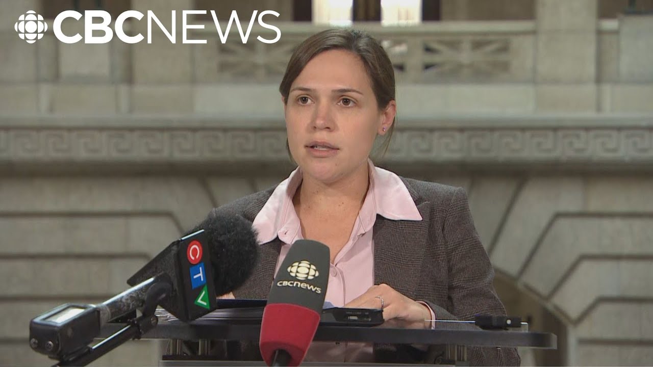 Manitoba Liberal Leader Cindy Lamoureux speaks to reporters after QP | Oct.17th, 2024