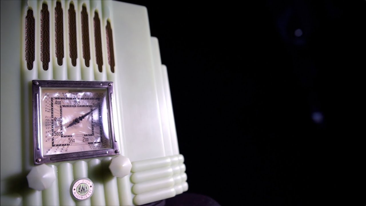 Dom Blake.  'Green Bakelite Radio'  Trailer.