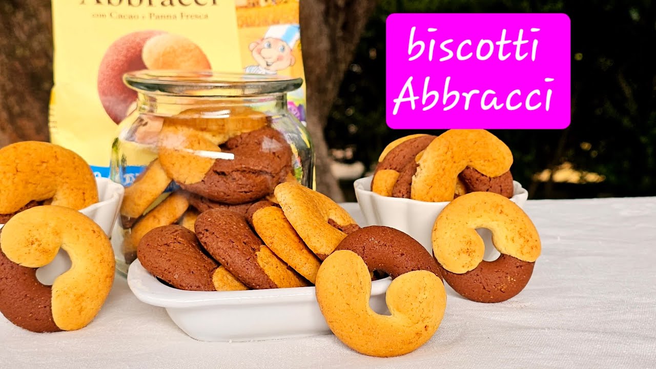 Biscotti Abbracci con cacao e panna fresca