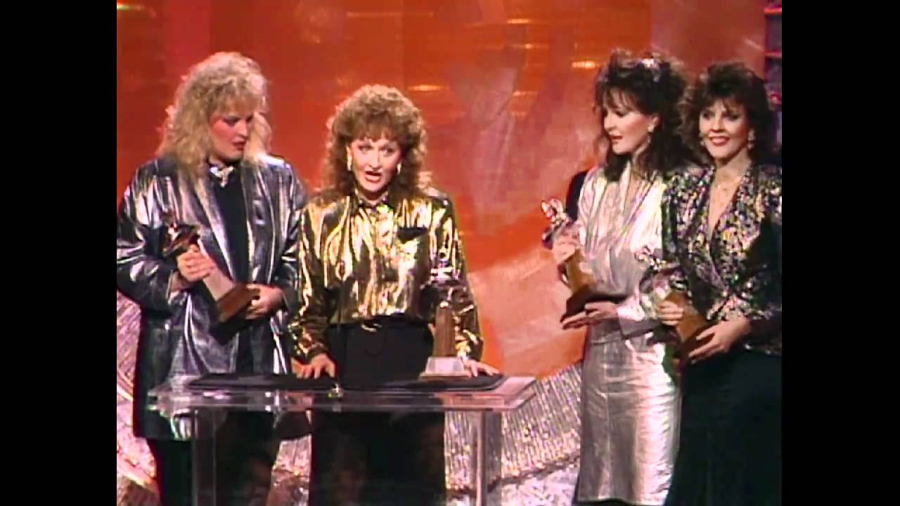 The Forester Sisters Wins Top Vocal Group - ACM Awards 1987