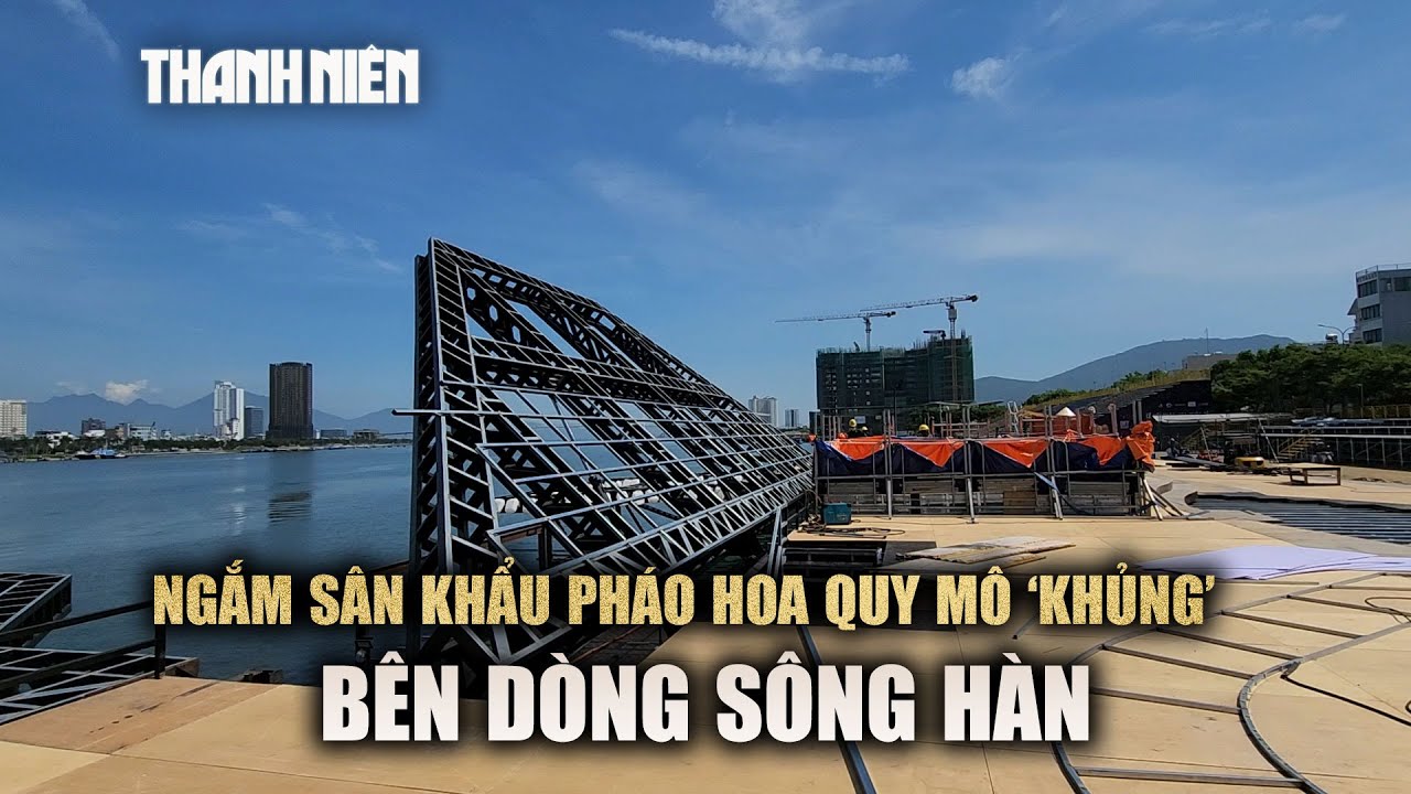 Toàn cảnh sân khấu 