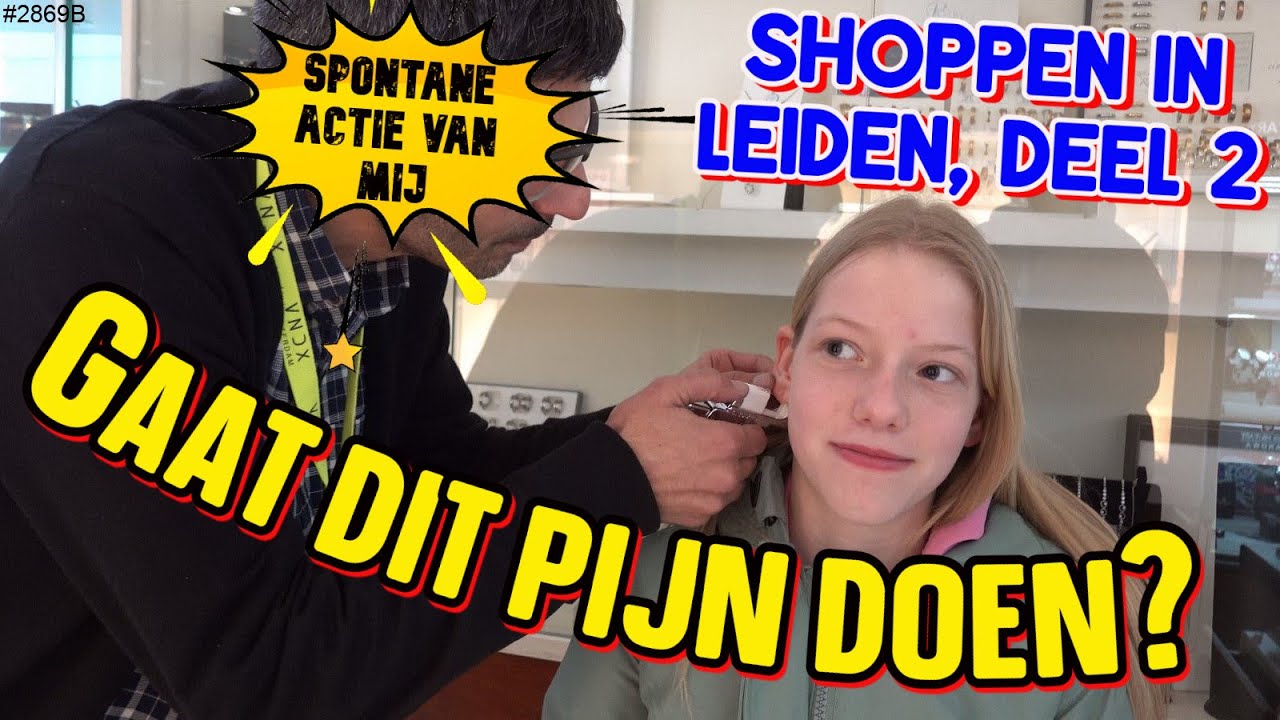 OORBEL GAATJE SCHIETEN tijdens SHOPPEN in Leiden. Kwam SPONTAAN op bij mij  #2869B