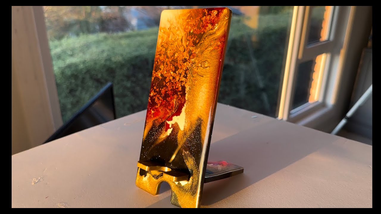Vibrant Resin Phone Stand - Warmth in Colour - Eye Candy