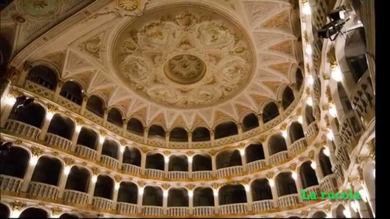 Macerata, Teatro Lauro Rossi