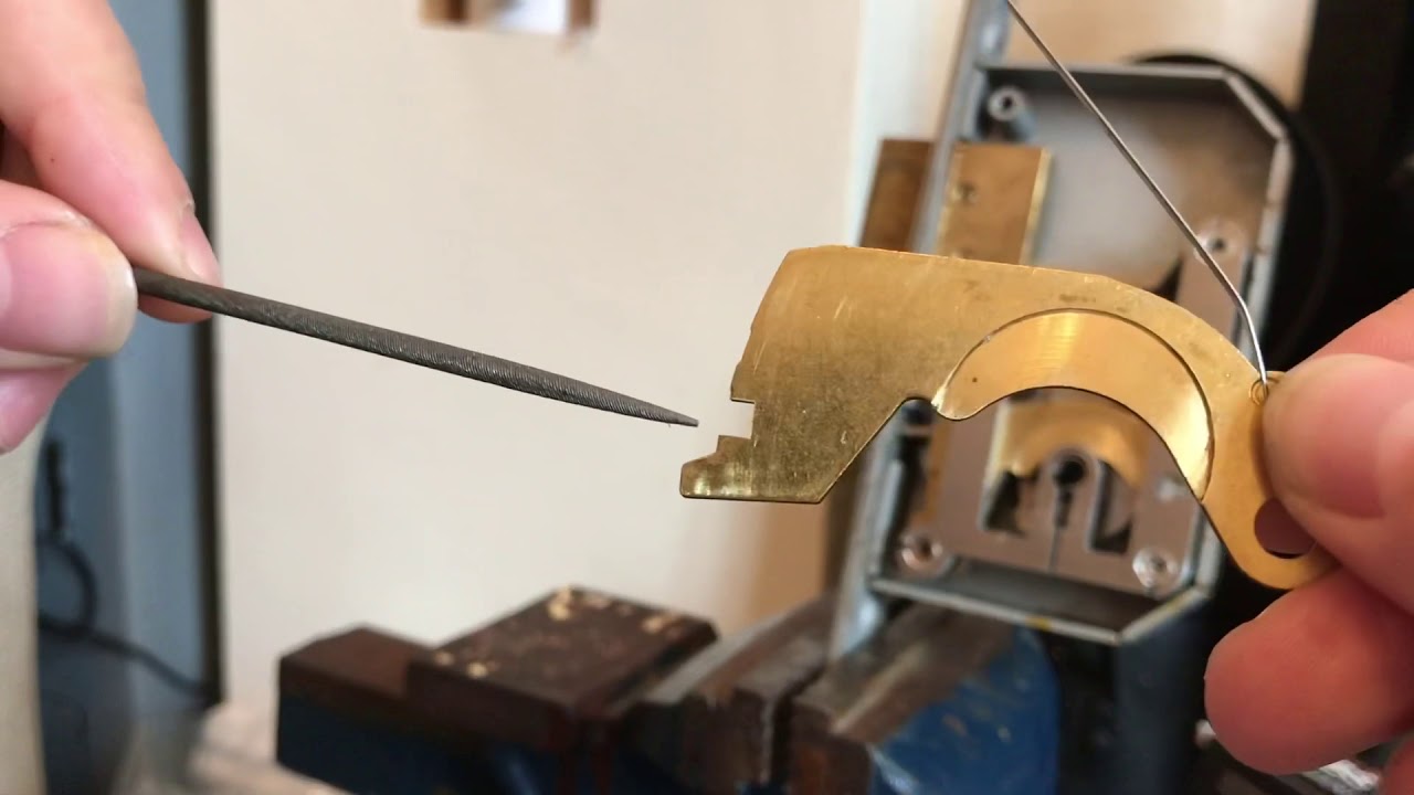 Tutorial on opening a Chubb/Union 3G110