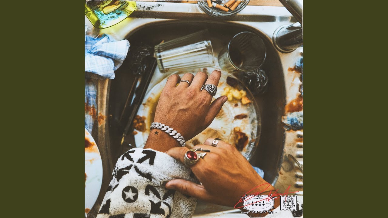 SANTORINI (feat. Marmi)