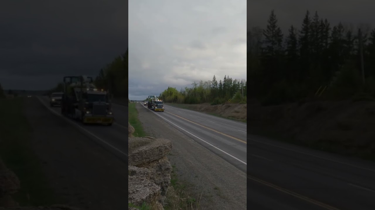 Kenworth Hauling an Oversized Load on Hwy.11#shorts #truckspotting
