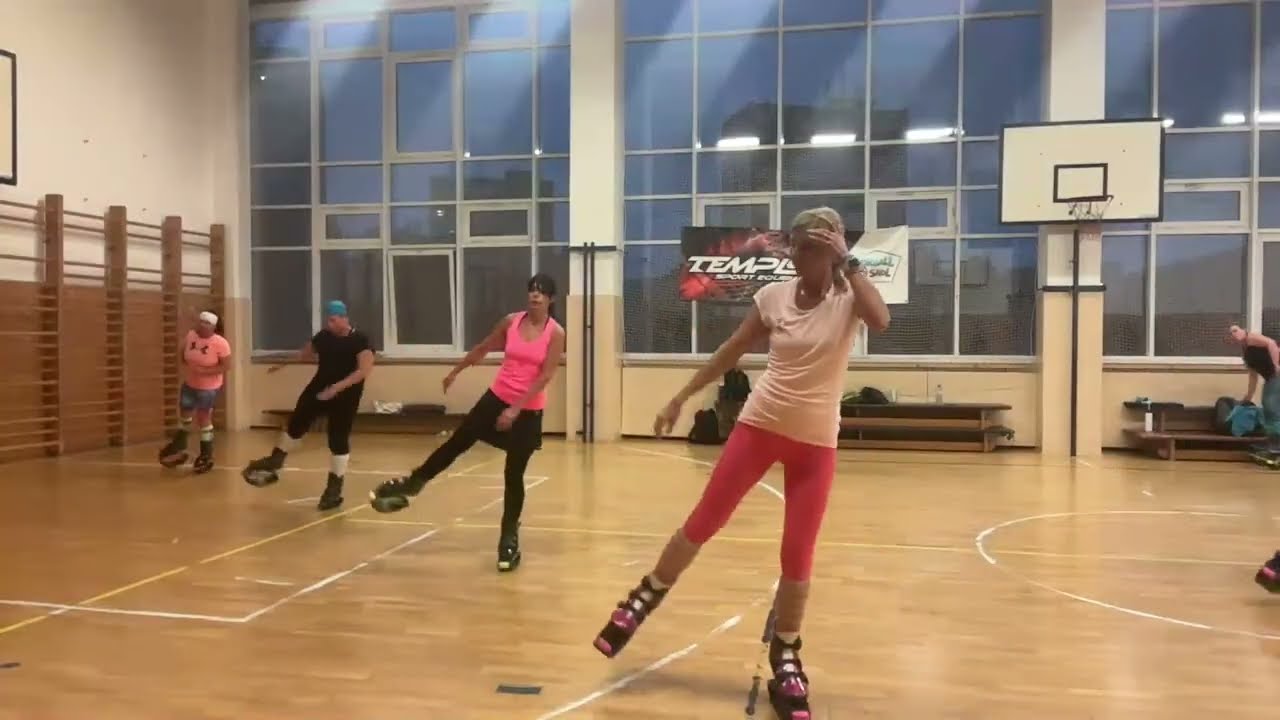 ŽIVĚ Kangoo Jumping Litoměřice říjen 2025 s Dančou - celá lekce