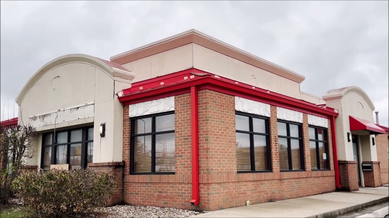 Former Pizza Hut Bridgeview, IL.