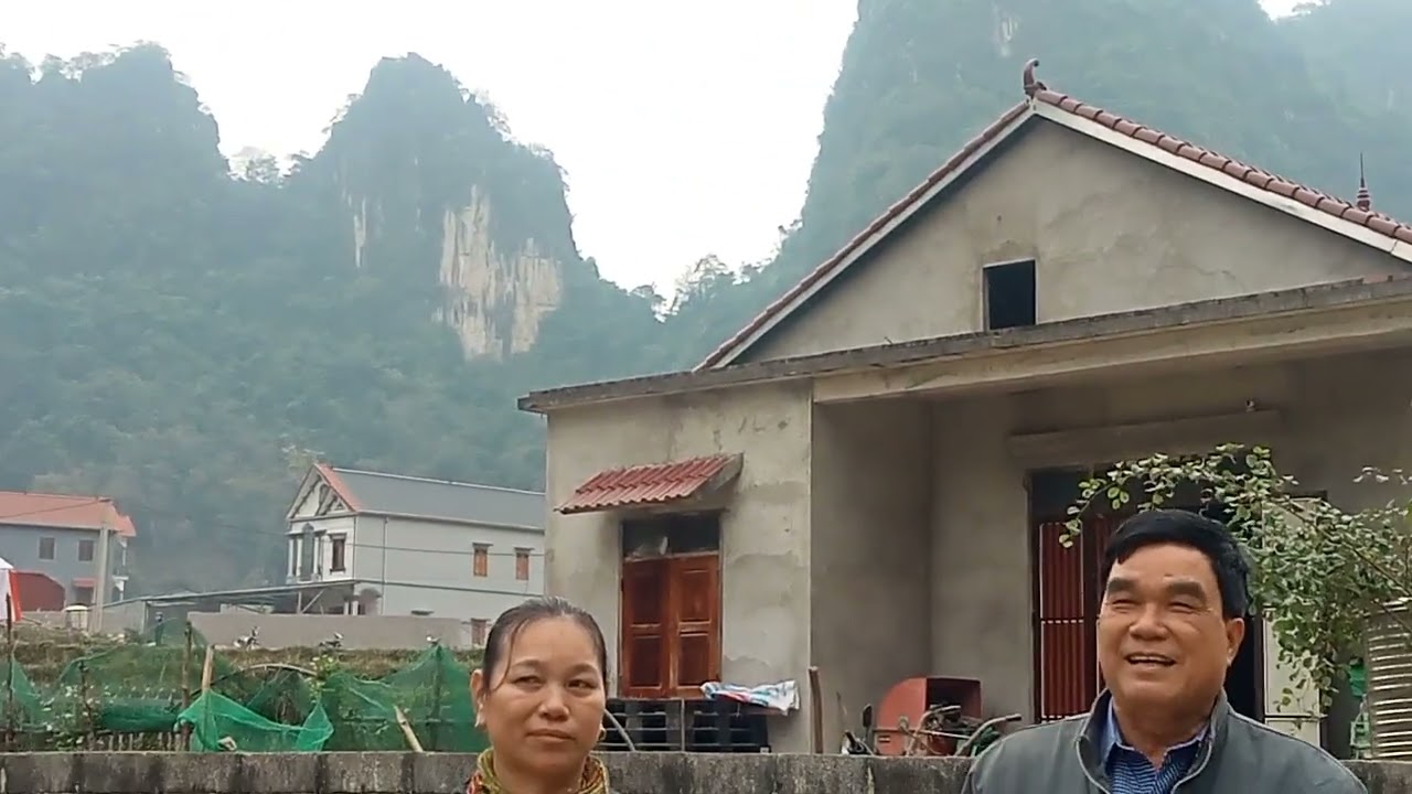 Nông luật bản khua cùng nông niên bản đấu hát dọc đường hay quá mọi người cùng nghe nhé 
