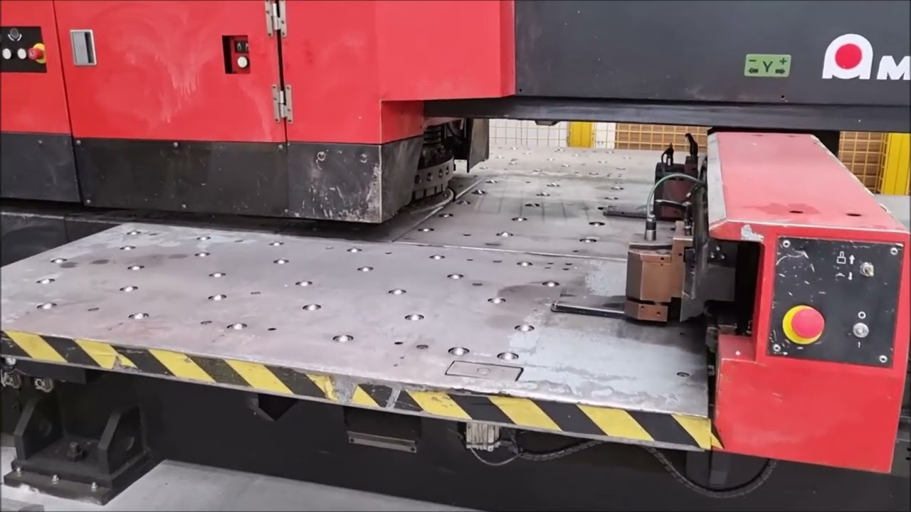 AMADA VIPROS 255 Punching Machine