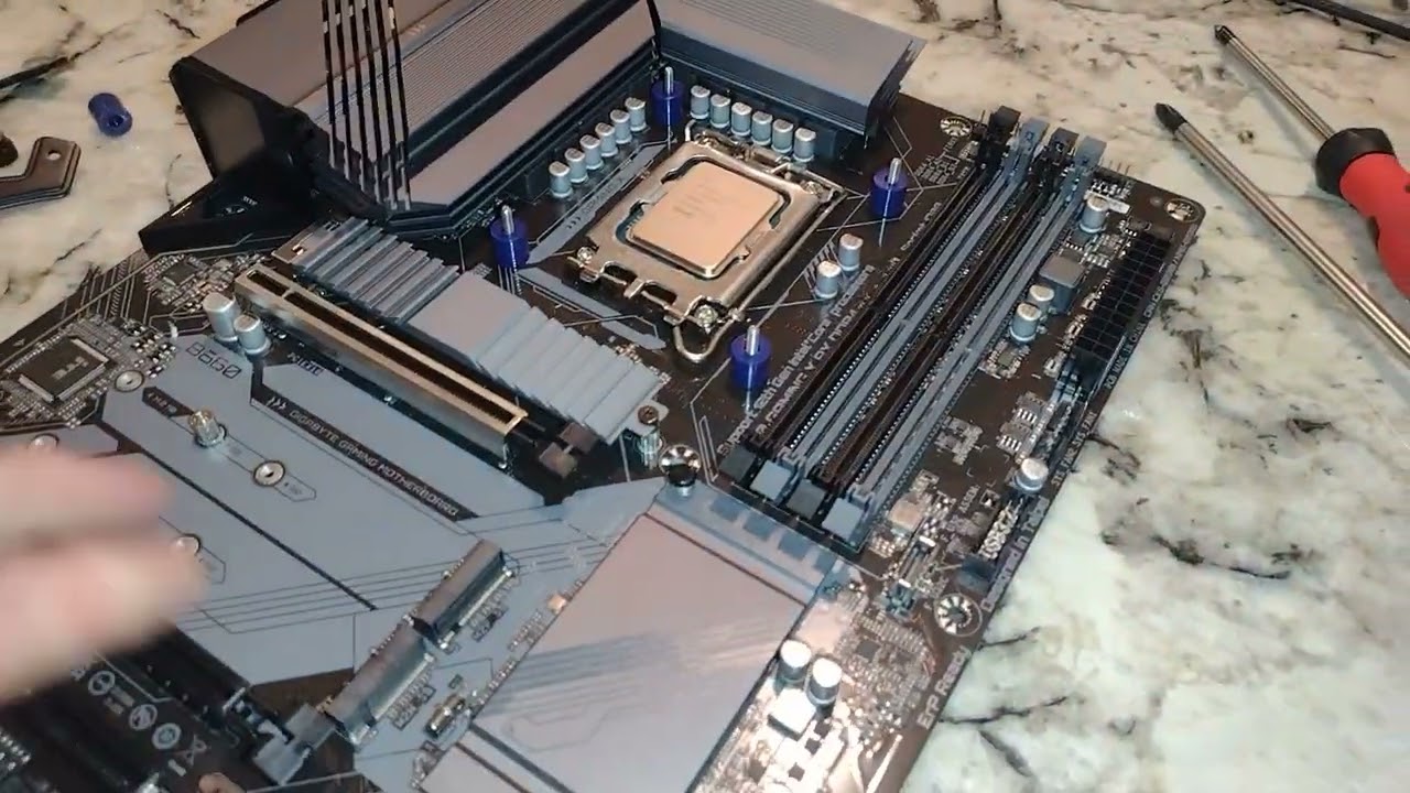 Обновление/установка I5-13600kf на материнскую плату Gigabyte Gaming X AX B660 LGA 1700 с Noctua ...