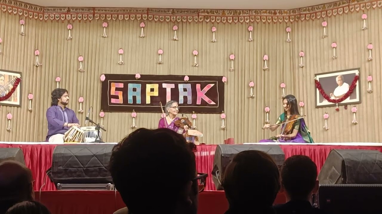 N Rajam with granddaughter Ragini Shankar violin Saptak music festival #violin #tabla #saptak 