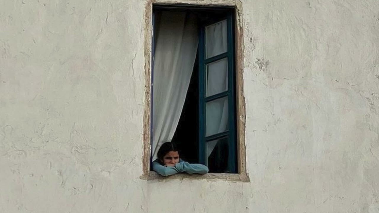 Birhan Keskin-Eski avluda