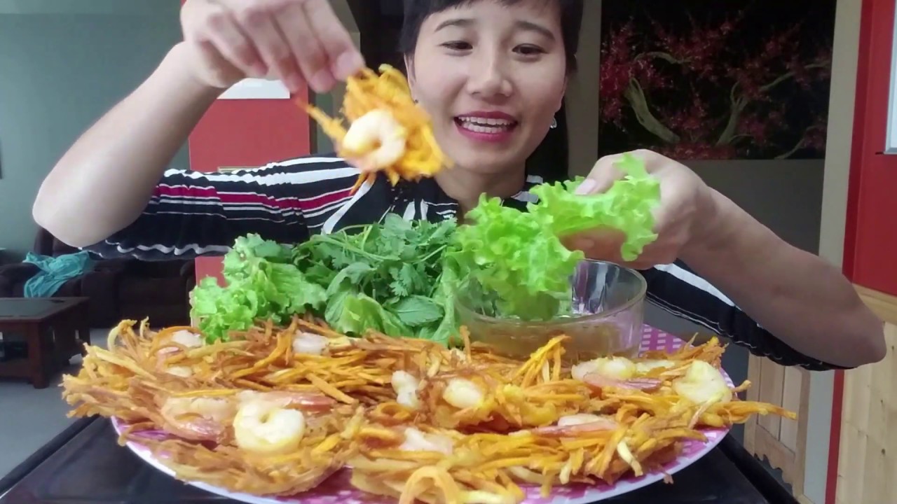 ĂN DĨA BÁNH TÔM CHIÊN GIÒN CUỐN XÀ LÁCH NGON HẾT SẨY