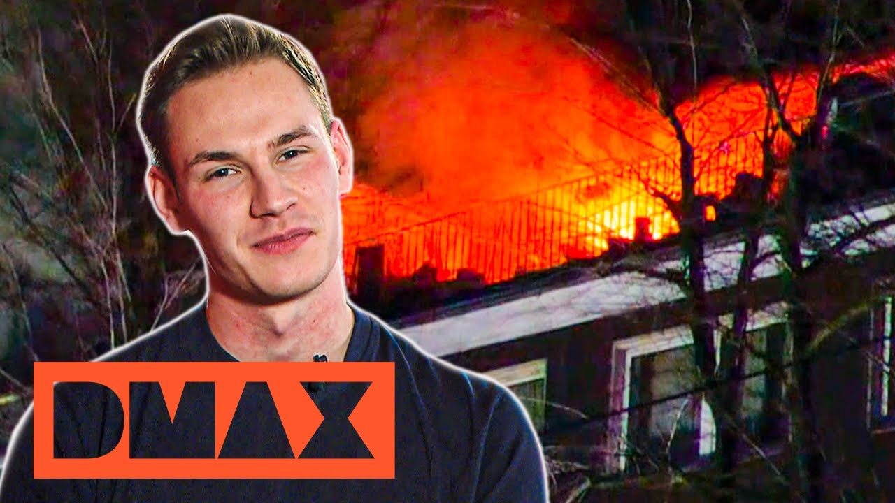 Gefährlicher Dachstuhlbrand - in Schutt und Asche | 112: Feuerwehr im Einsatz | DMAX Deutschland
