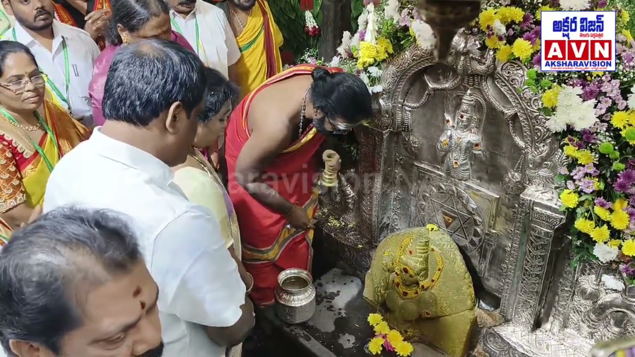 అంగరంగ వైభవంగా ప్రారంభమైన శ్రీ కనకమహాలక్ష్మి మార్గశిర మాస మహోత్సవములు.