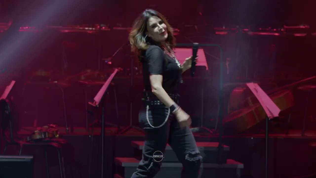 KIARA  EN VIVO - DESCARADO
