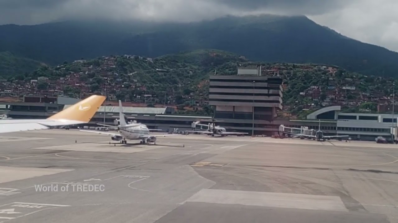 ✈️🛫 Light trip report 🇻🇪CCS-NLU🇲🇽 Conviasa A346 Flight VO3726 for 630$ RT. Pt.1
