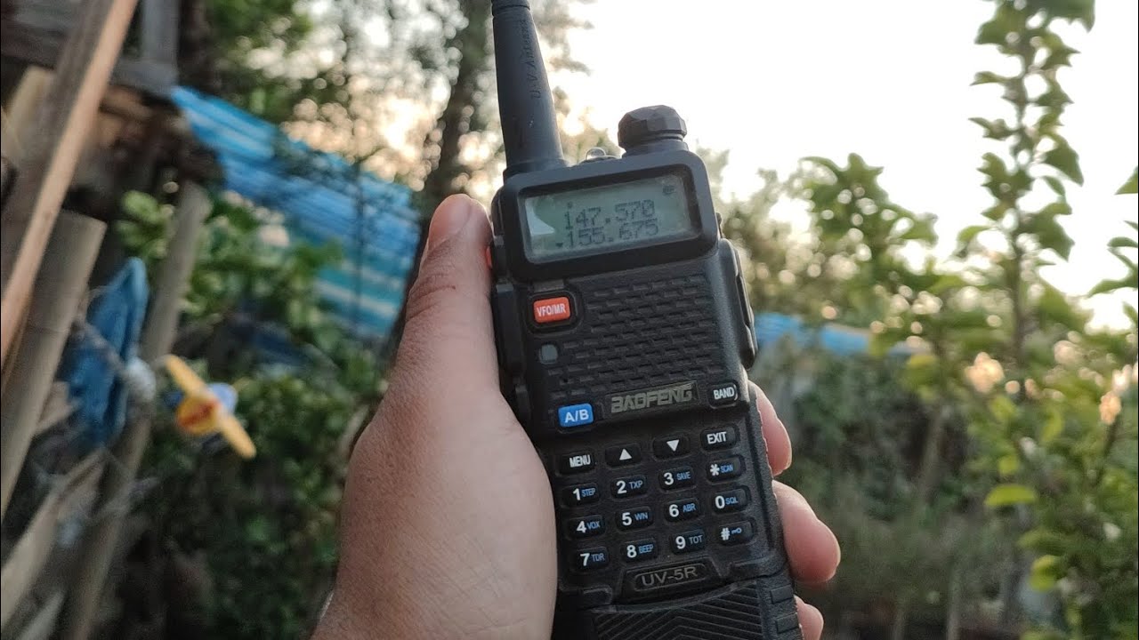 Radio baofeng uv-5r escucha del repetidor de la estación espacial internacional iss