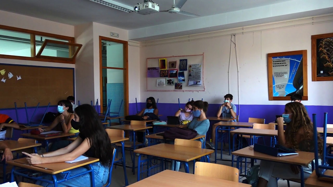 EL ATÍPICO PRIMER DÍA DE CLASE DEL CURSO 2020 21.  ALUMNADO DE 1º y 2º BACHILLERATO