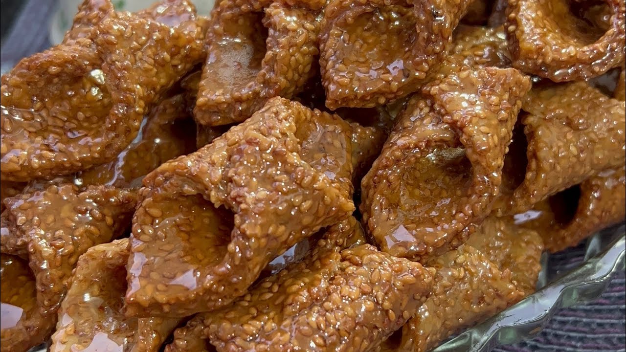عندج 2 كوب طحين و 2 سمسم تعاي نسوي أطيب حلى مغربي وبدون فرن