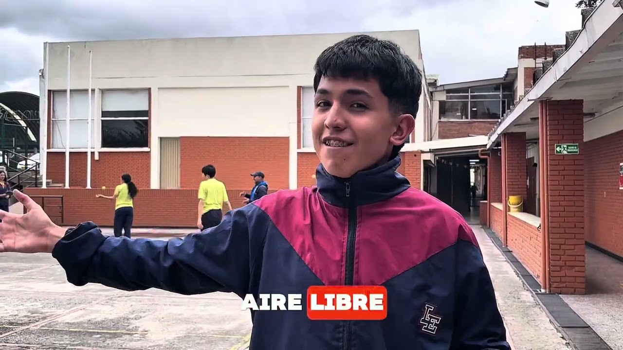Asi se vive en mi Liceo Colombia 🇨🇴 