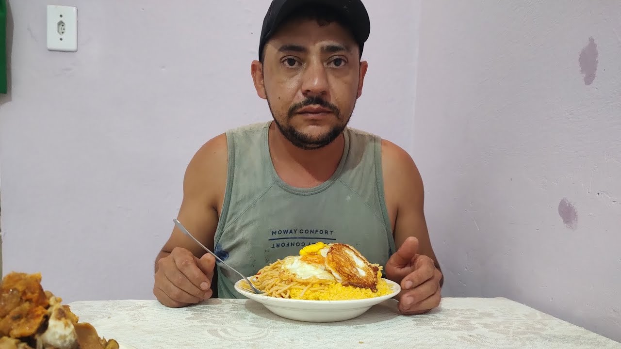 Almoço de hoje bucho, carne bovina e carne de porco 