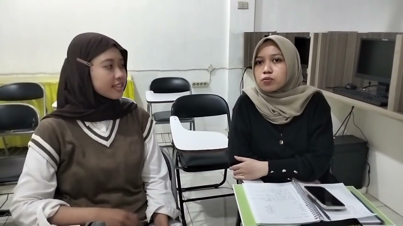 English for Communication Scholarship (Syiffa dan Nesya)