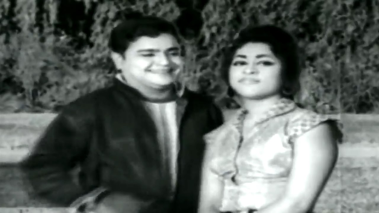 Devatha || Maa Ooru Madarasu Full Video Song || NTR, Savitri