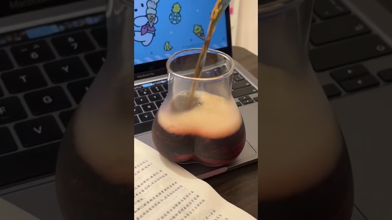 ▶️ Pink Butt Cocktail Mug &ndash; drinks just got bold ( # 3158 )
