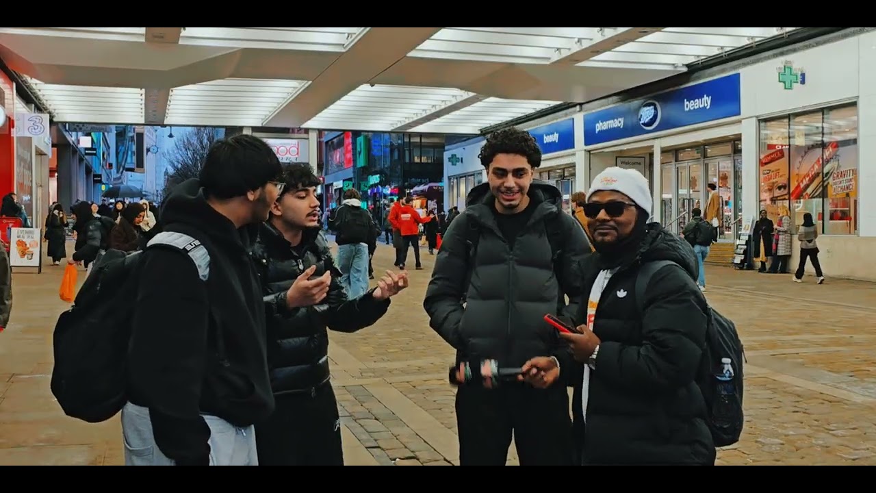 Street quiz with Africanlad 