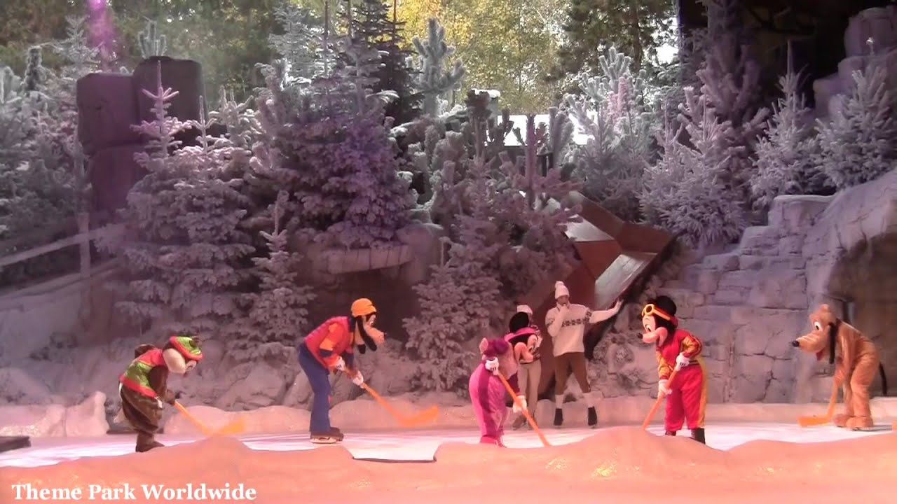 Mickey's Winter Wonderland - Disneyland Paris