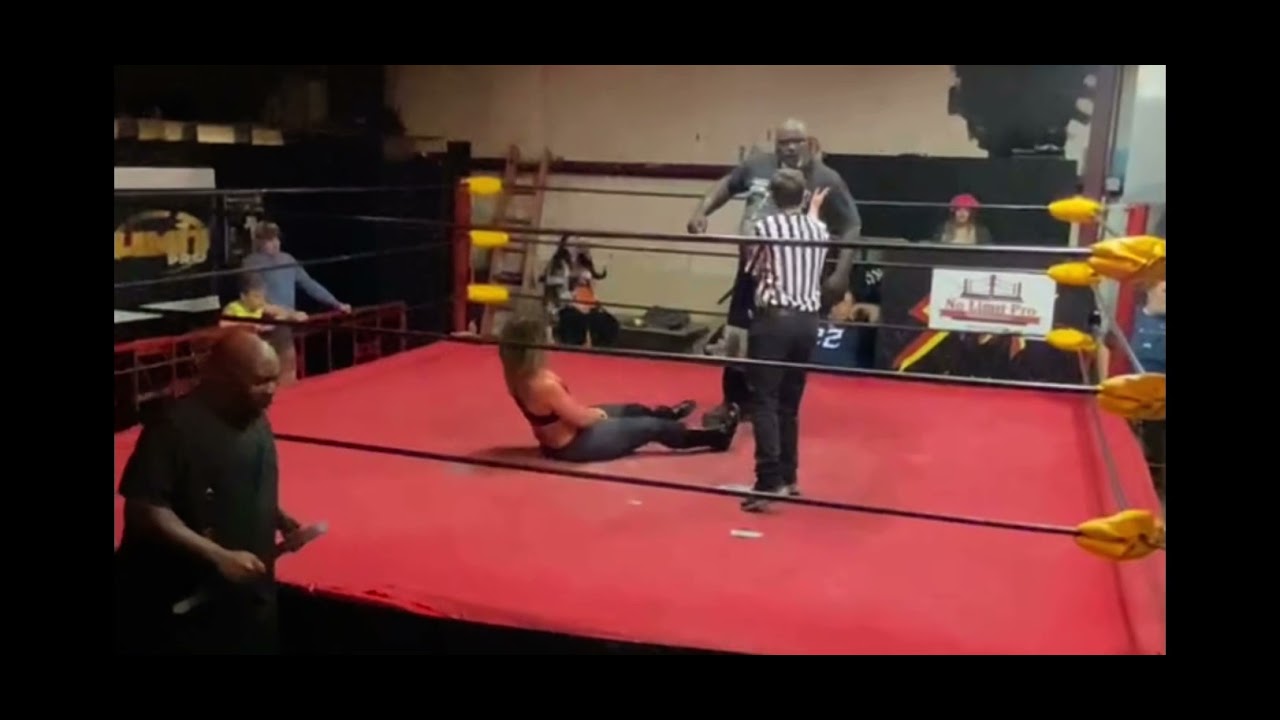Father Vs daughter: Rylee Jade Vs Karnage @ No limit Pro