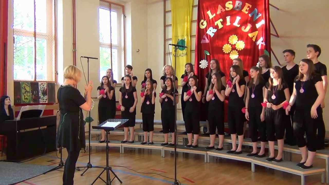 1 - Čarni kus ll - izvaja  Allegro Ptuj (območna revija MPZ Ptuj 23.04.2013)