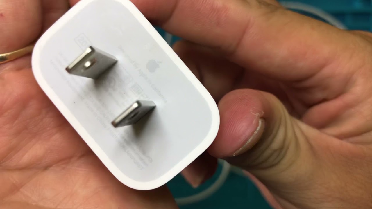 Cách phân biệt củ sạc zin bóc máy Apple và một sạc fake như thế nào???